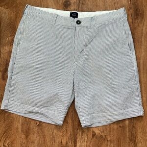 J crew men’s seersucker shorts white blue flex chino 34w coastal beach preppy
